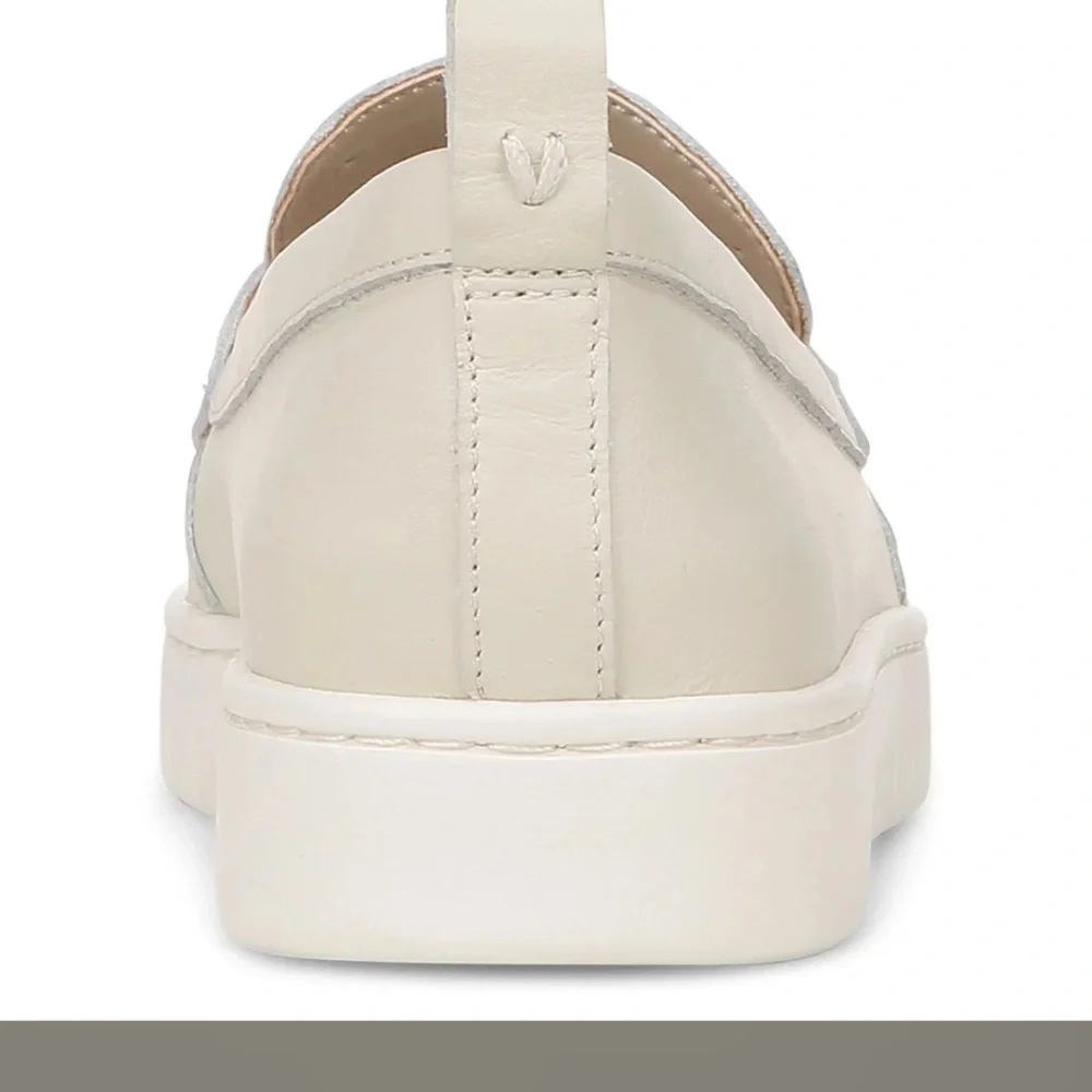 NWOT Vionic Cream Leather Loafers 8.5 - Picture 9 of 10